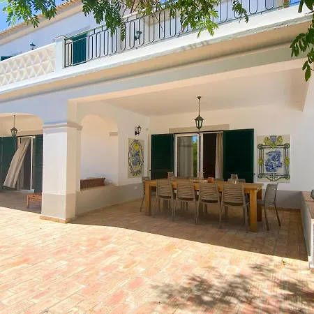 Casa Madeira - Moradia Espacosa Com Piscina, Um Paraiso As Familias * Lagos
