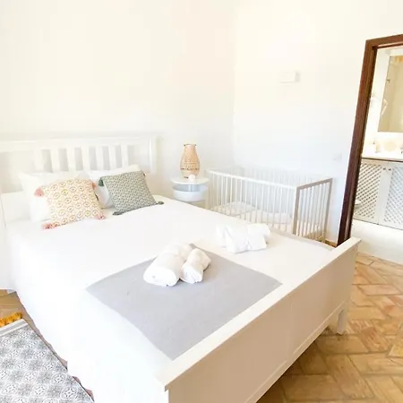 Casa Madeira - Moradia Espacosa Com Piscina, Um Paraiso As Familias *