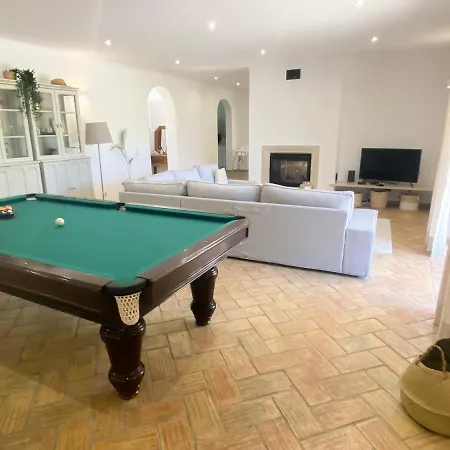 Casa Madeira - Moradia Espacosa Com Piscina, Um Paraiso As Familias * Lagos